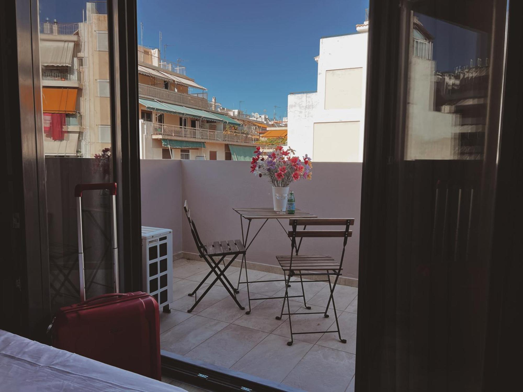 Cozy In Zografou, Close To Hospitals Apartment *
