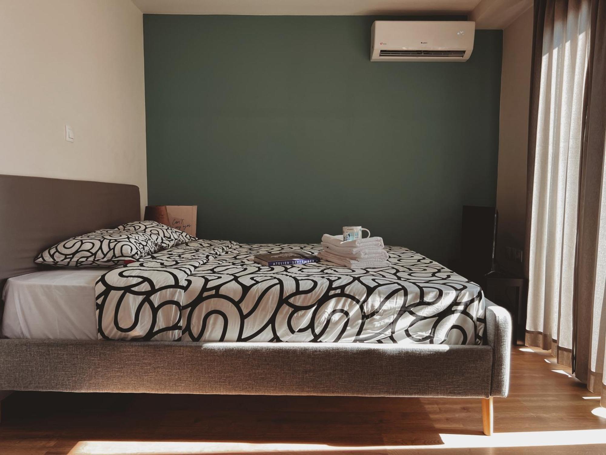 Cozy In Zografou, Close To Hospitals Apartment *