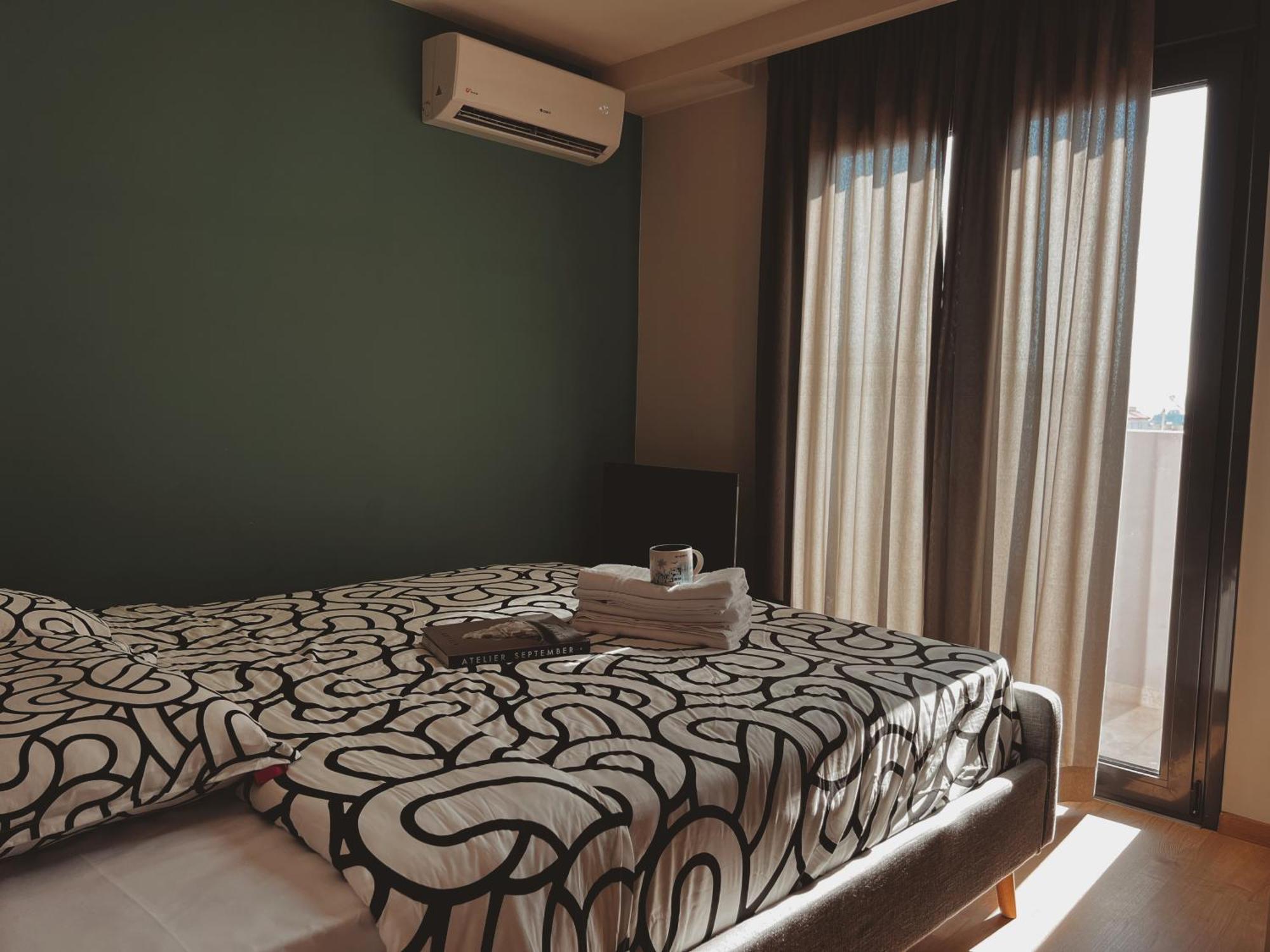 Cozy In Zografou, Close To Hospitals * 雅典